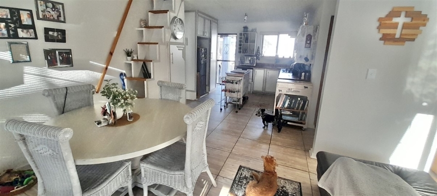 2 Bedroom Property for Sale in Paradise Beach Eastern Cape
